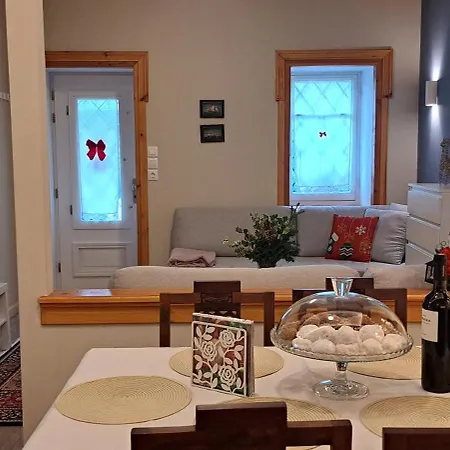 Yard Of Epicurus - η αυλή του επίκουρου Сasa de vacaciones