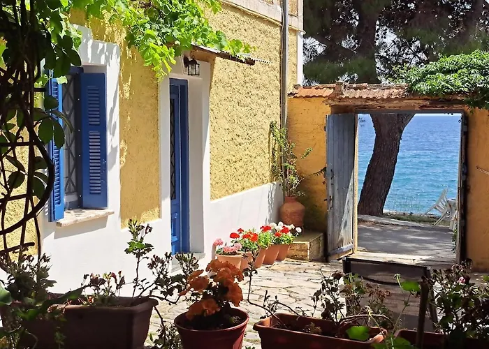 Yard Of Epicurus - η αυλή του επίκουρου *