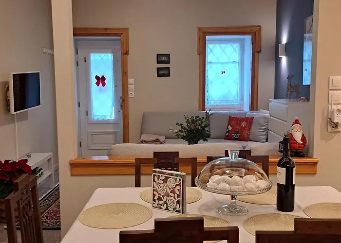 Yard Of Epicurus - η αυλή του επίκουρου Сasa de vacaciones