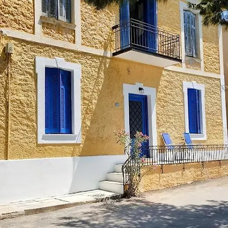 Yard Of Epicurus - η αυλή του επίκουρου