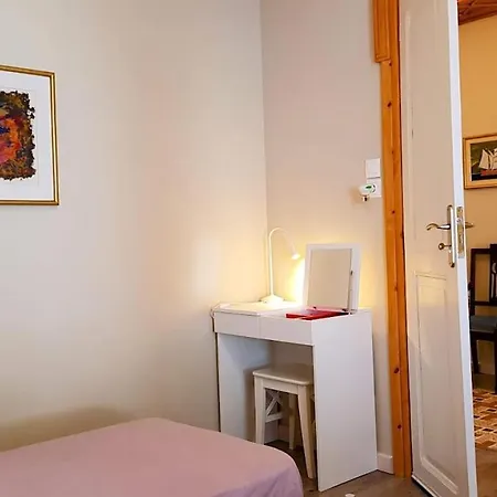 Yard Of Epicurus - η αυλή του επίκουρου Tatil Evi