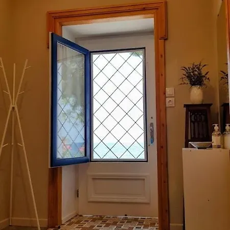 Yard Of Epicurus - η αυλή του επίκουρου Feriehus