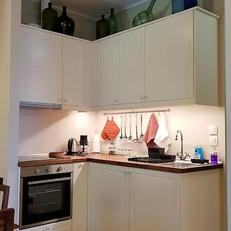 Yard Of Epicurus - η αυλή του επίκουρου * Kato Gatzea