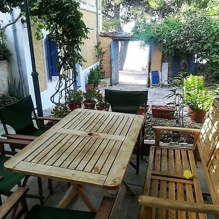 Yard Of Epicurus - η αυλή του επίκουρου Feriehus Kato Gatzea