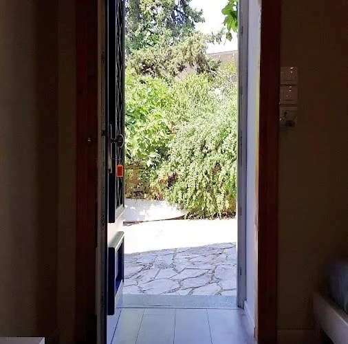 Yard Of Epicurus - η αυλή του επίκουρου Vakantiehuis