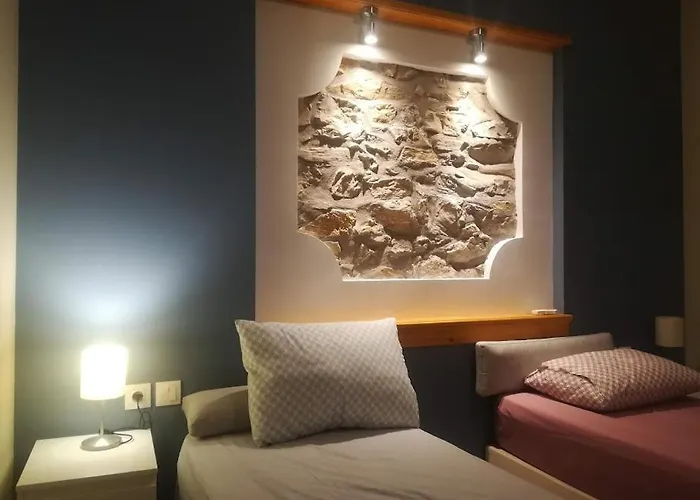 Yard Of Epicurus - η αυλή του επίκουρου *