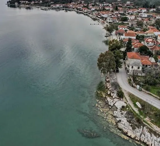 Yard Of Epicurus - η αυλή του επίκουρου